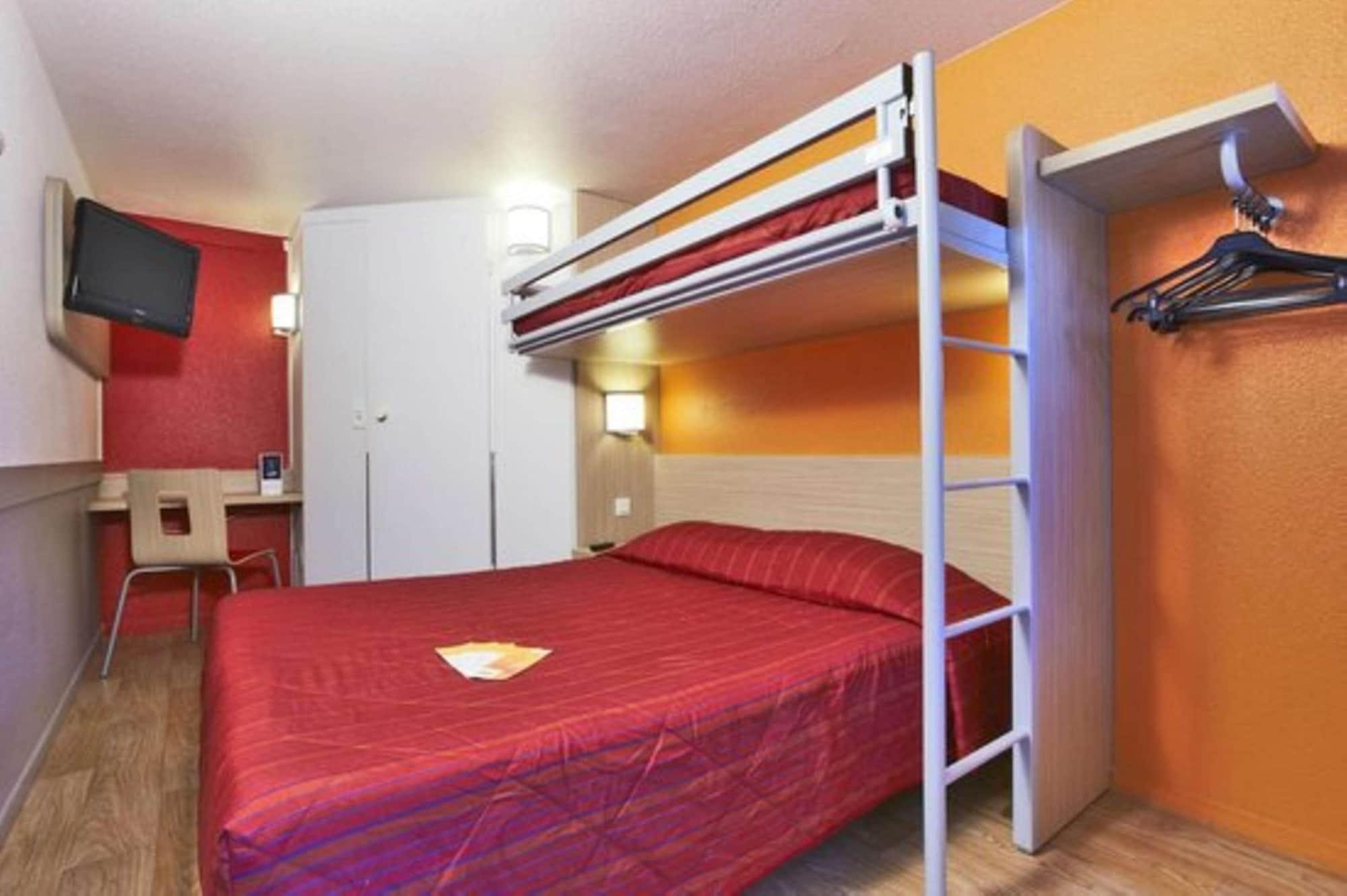 Classic Hotel - Fontenay-Trésigny מראה חיצוני תמונה