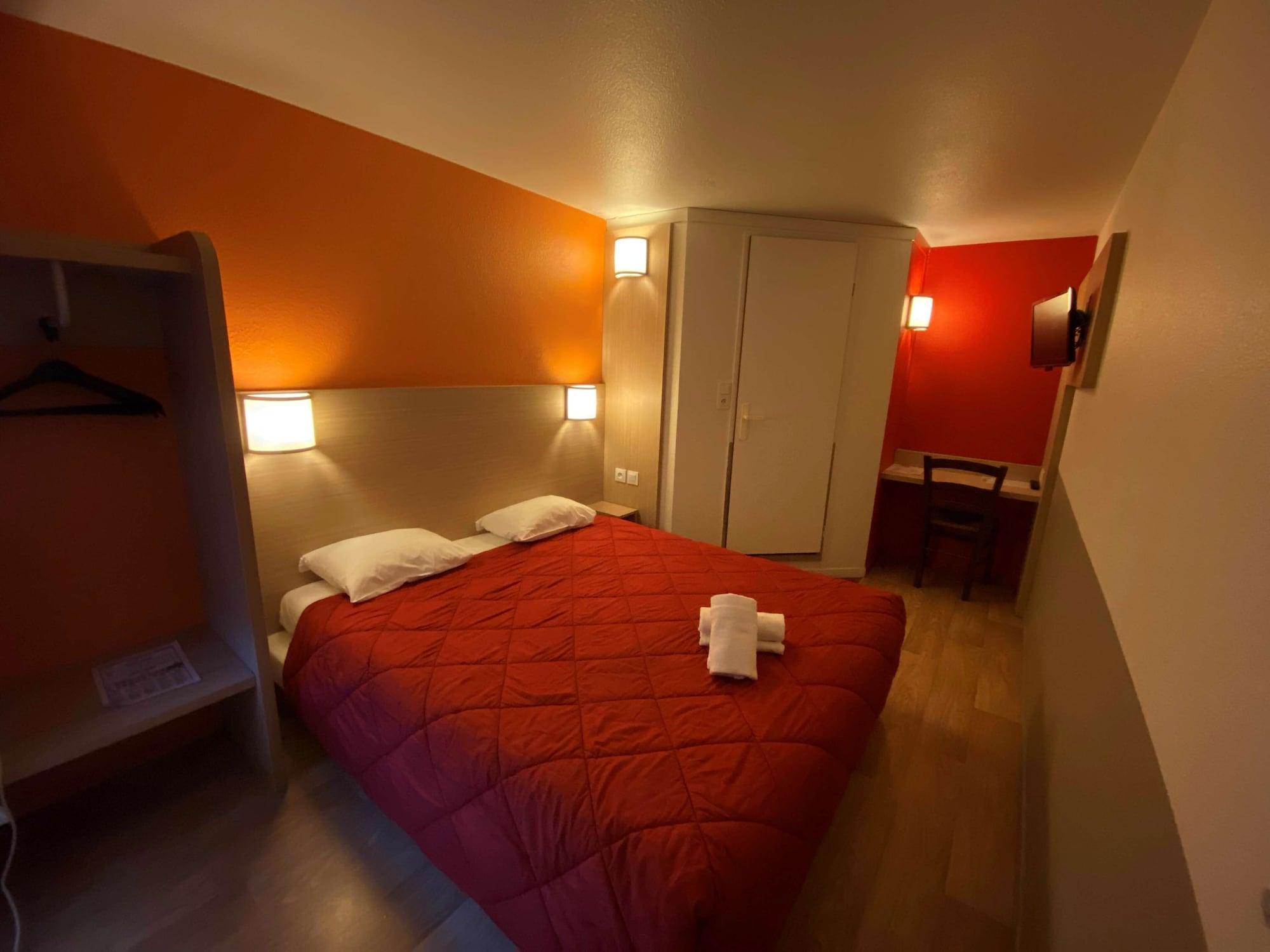 Classic Hotel - Fontenay-Trésigny מראה חיצוני תמונה