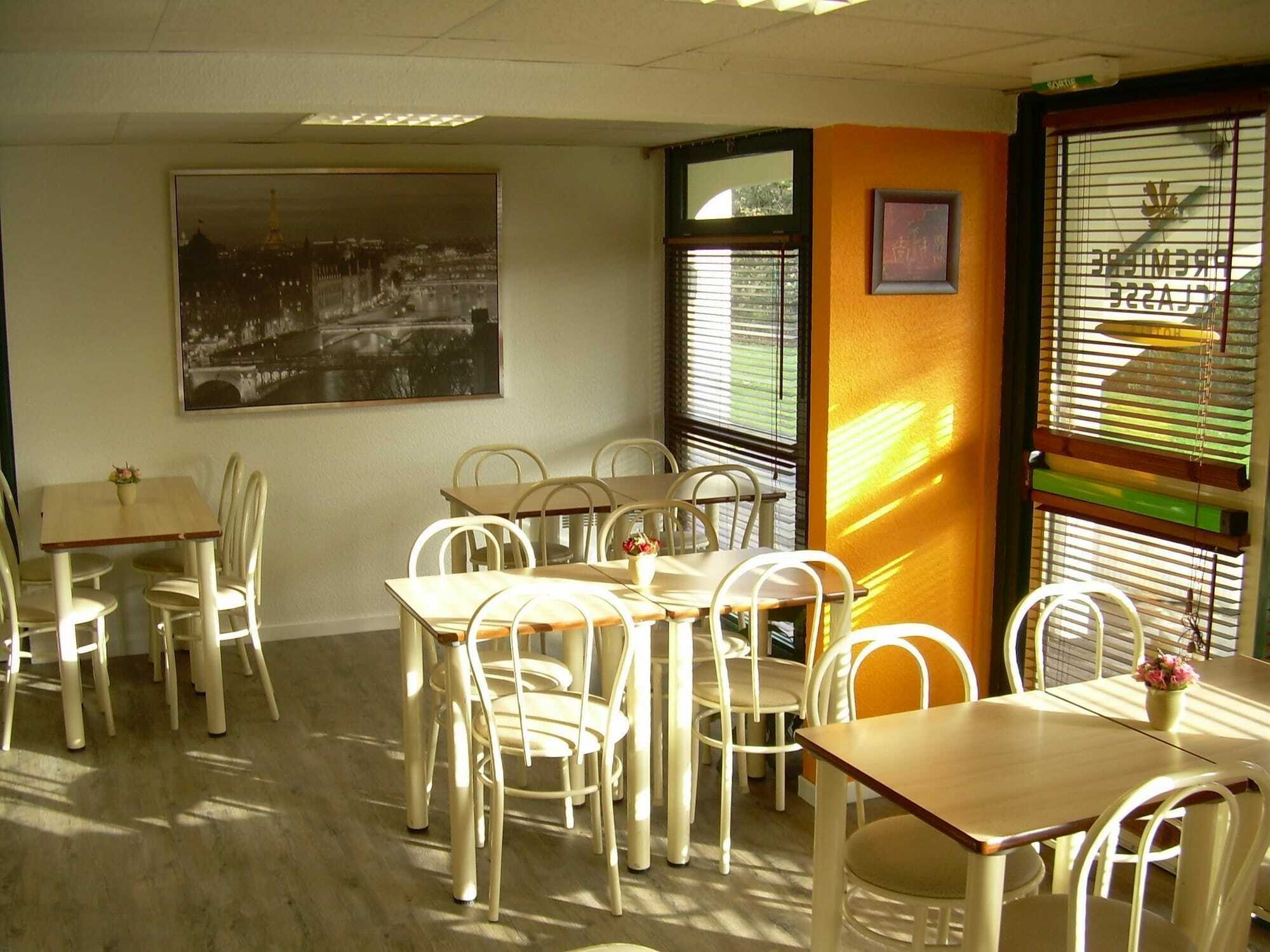 Classic Hotel - Fontenay-Trésigny מראה חיצוני תמונה
