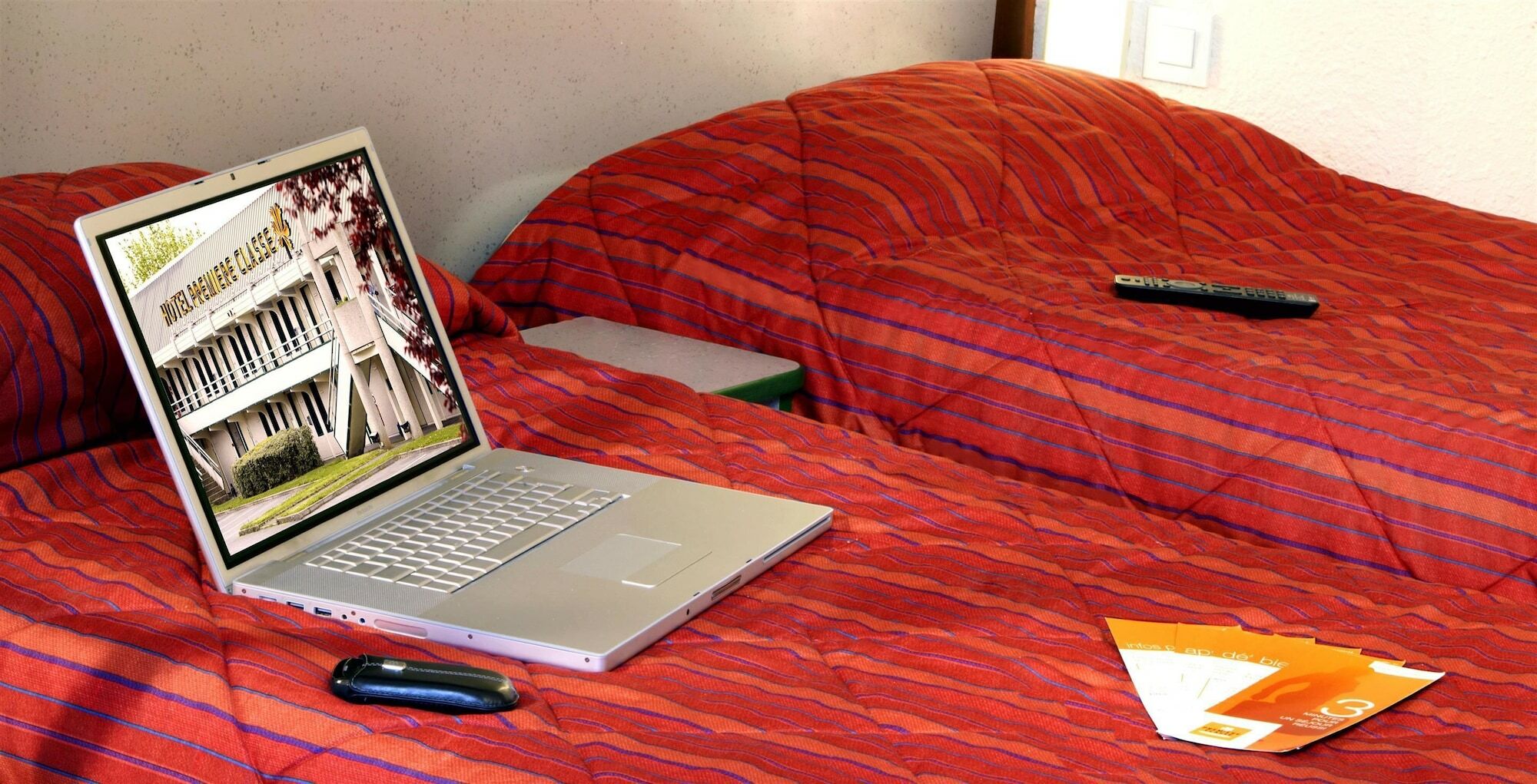 Classic Hotel - Fontenay-Trésigny מראה חיצוני תמונה